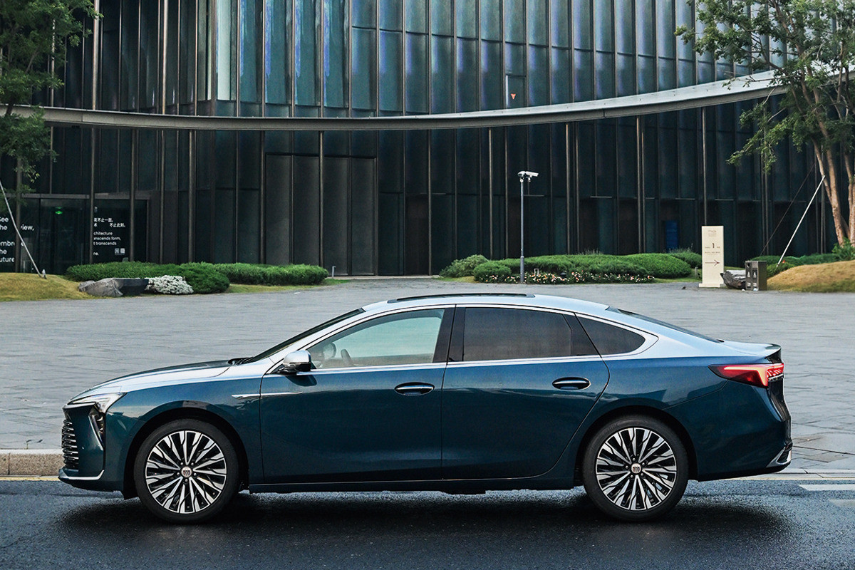 Рестайлинговый Buick LaCrosse: прежние стиль и мотор, новый интерьер Рестайлинговый Buick LaCrosse: прежние стиль и мотор, новый интерьер