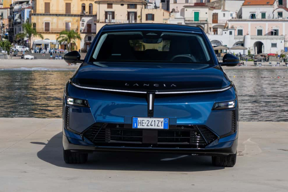 Возрожденная Lancia Gamma: подробности и цены
