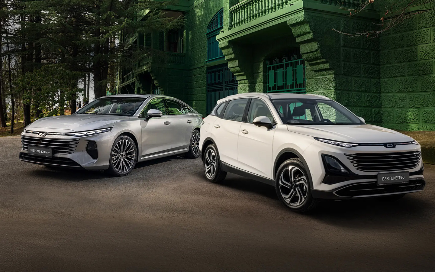 
            Какие новые модели намерены собирать на российских автозаводах. Список
        